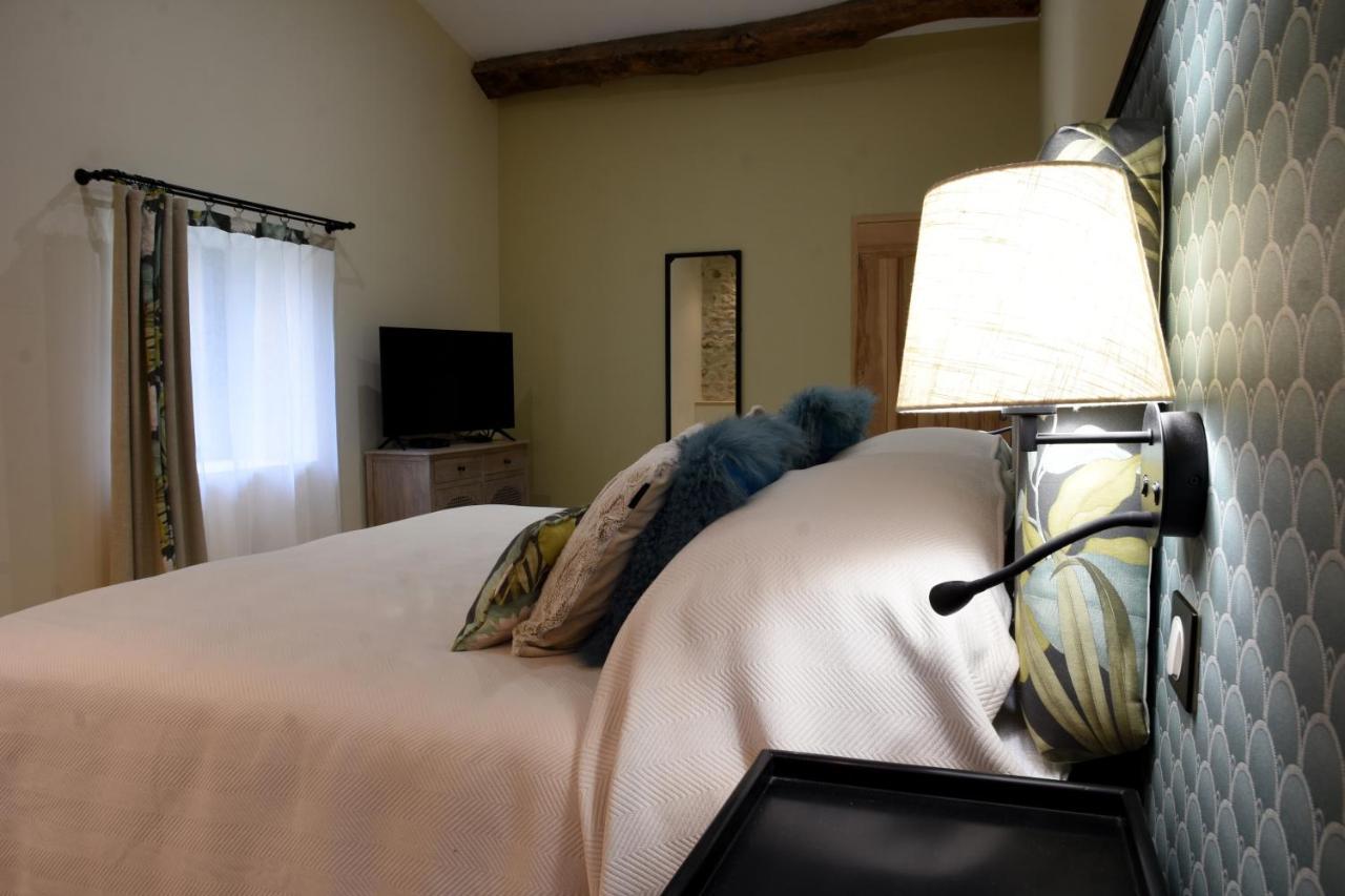Girauderies Chambres D'Hotes/B+B Floirac  Екстер'єр фото